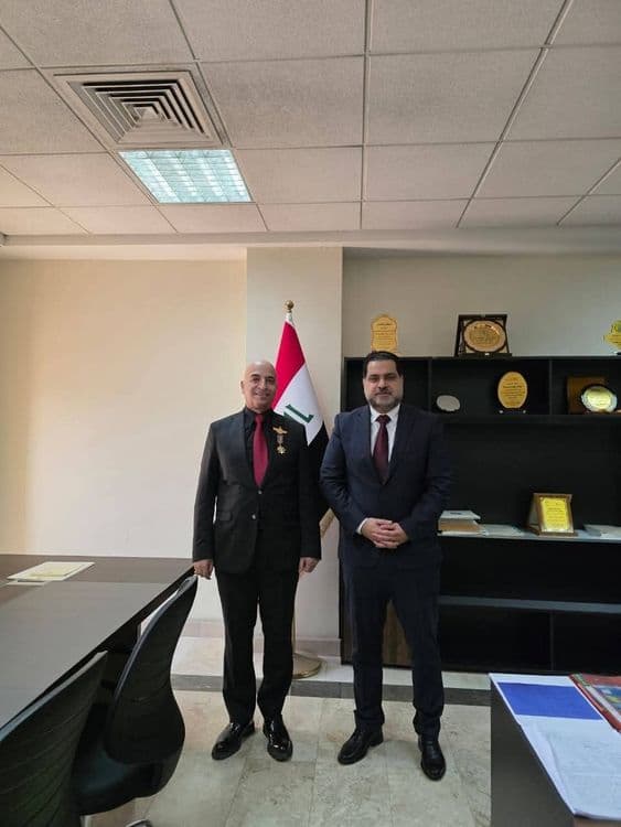 رئيس ممثلية الزرادشتيين يزور سعادة السفير نوفل بهاء موسى في بغداد تأكيد على الوحدة والتنوع العراقي