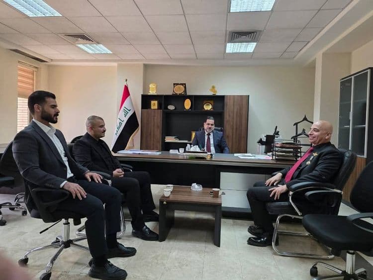 رئيس ممثلية الزرادشتيين يزور سعادة السفير نوفل بهاء موسى في بغداد تأكيد على الوحدة والتنوع العراقي